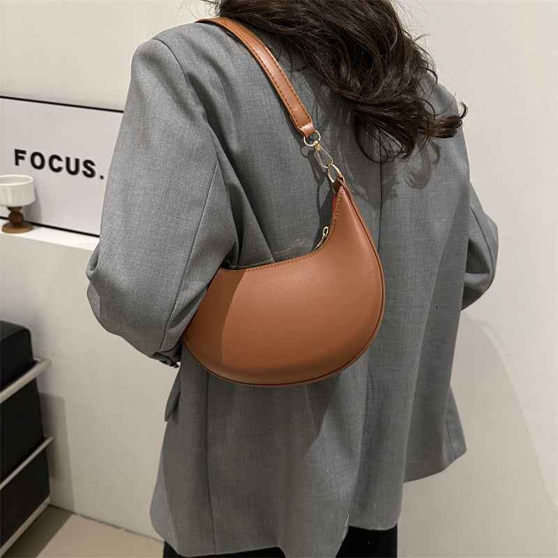 High-end Niche Design Black Bag Women's 2025 Shoulder Handbag Texture Underarm Dumpling Bag