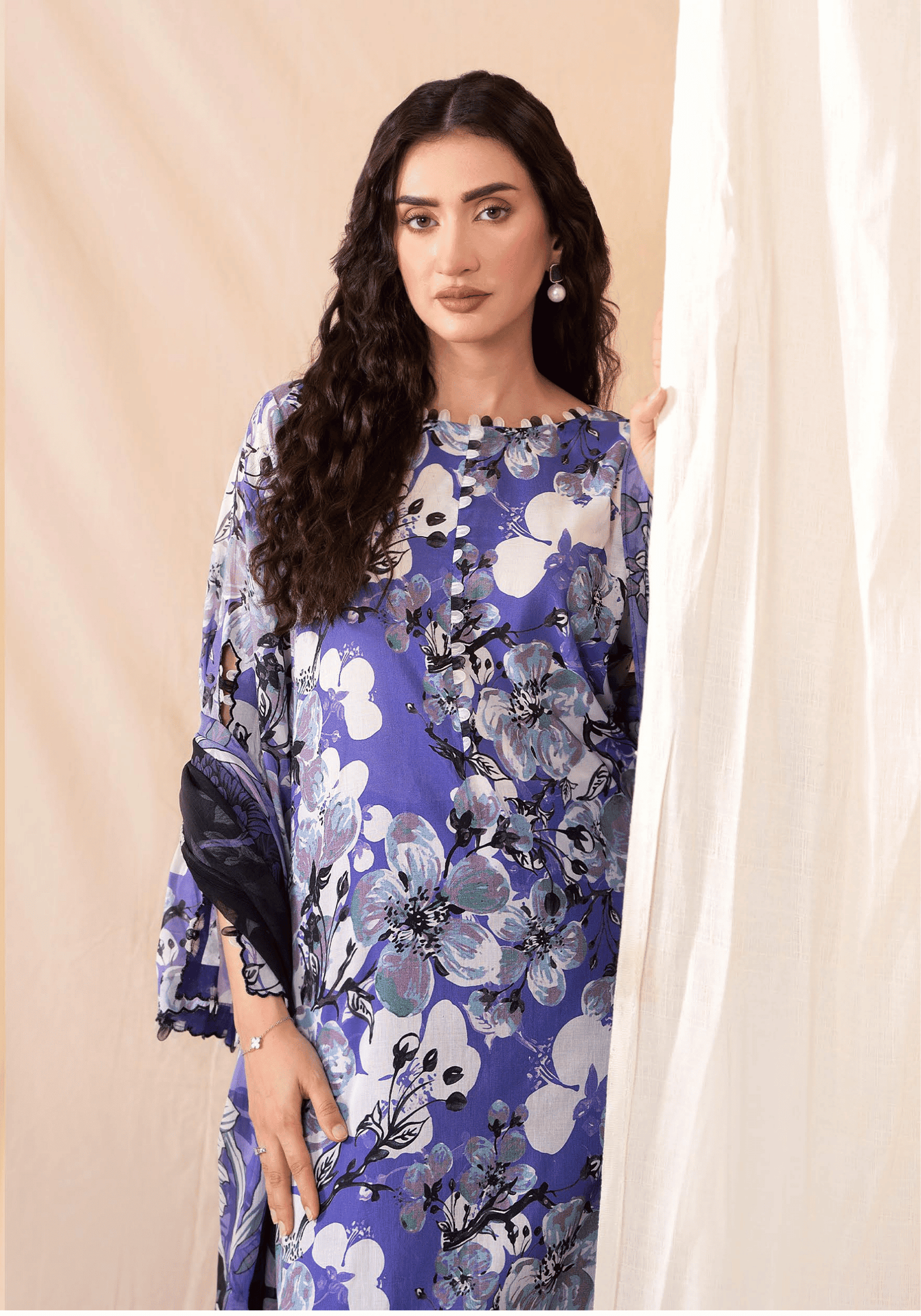 UNSTITCHED 3-PIECE COLLECTION D02