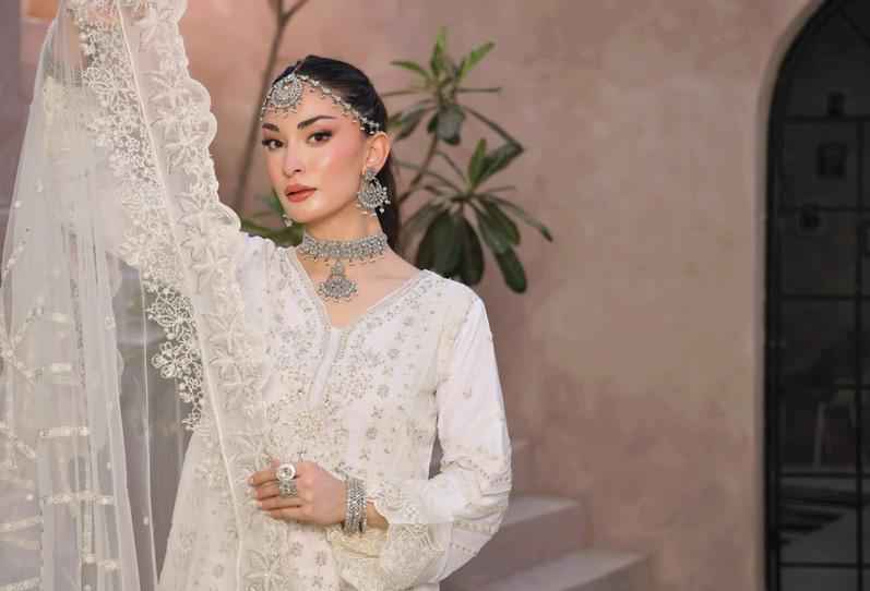 CHANTELLE LUXURY: An Exquisite Collection by Dr.Haris  Oh My Rose