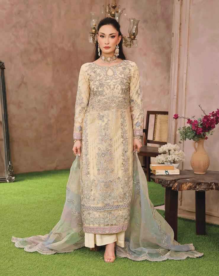 CHANTELLE LUXURY: An Exquisite Collection by Dr.Haris  Zoya