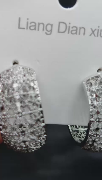 Imported Exquisite Antique-style Crescent Hoop Earrings – Tarnish Free Elegance