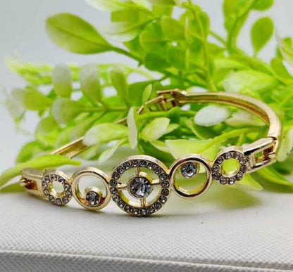 Radiant Adjustable Circle Crystal Bracelet – Imported Elegance | Best Quality Artificial Bracelet For Girls & Women
