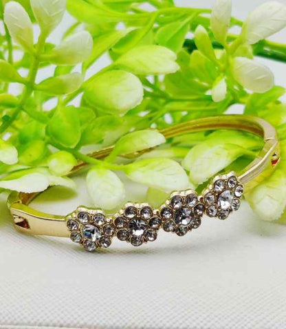 Sparkling Floral Adjustable Bracelet | Best Quality Artificial Bracelet For Girls & Women